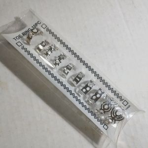 Toe Rings 10 Pieces Silver tone New in Package